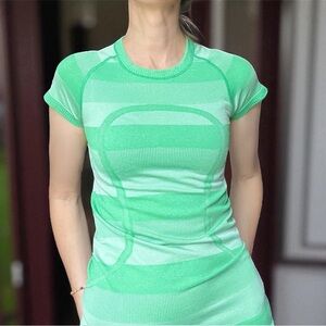 Lululemon Athletica Mint Green Swiftly Tech Running Tee Crewneck 4